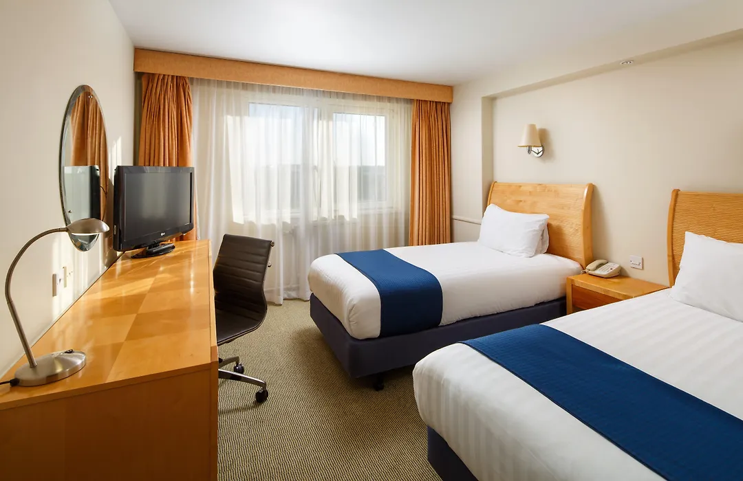 Holiday Inn Basildon By Ihg-1