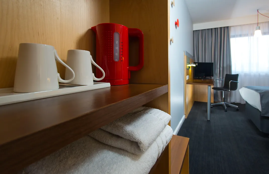 Holiday Inn Express Stoke-On-Trent By Ihg-1