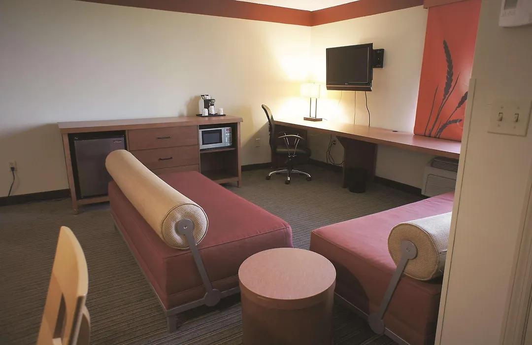 La Quinta By Wyndham Miami Cutler Bay-1
