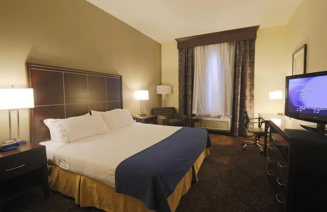 Hampton Inn & Suites Cathedral City-1