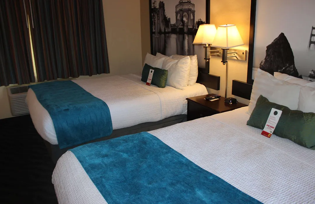 Super 8 By Wyndham Berkeley-1