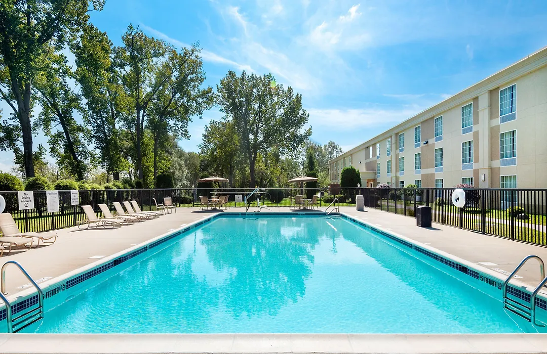 Holiday Inn Johnstown-Gloversville-1