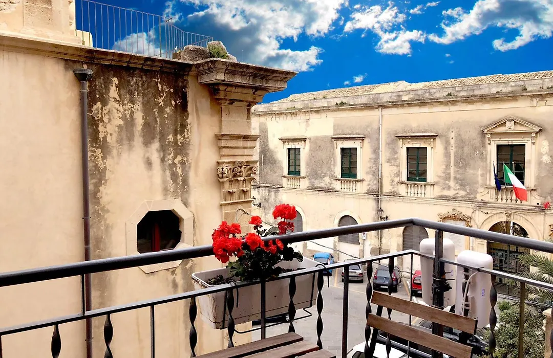 Maison Ortigia-1