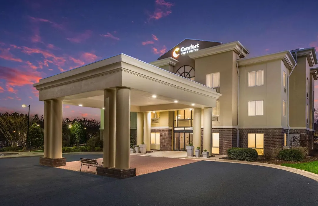 Comfort Inn & Suites Brevard North-1