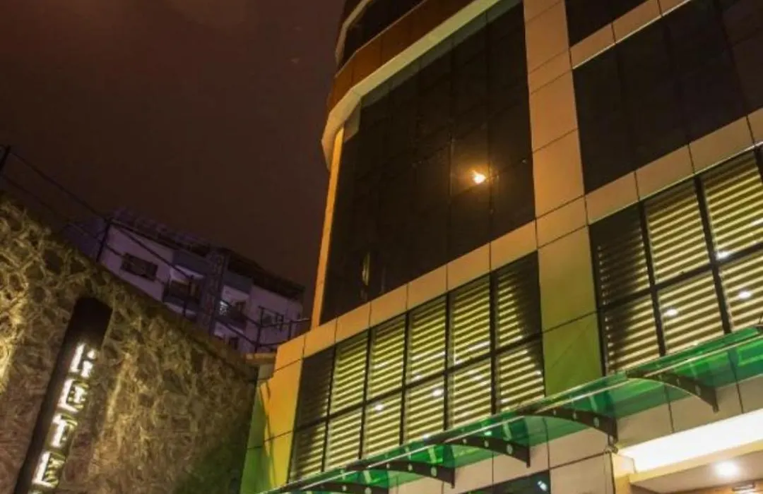 Park Square Hotel-1