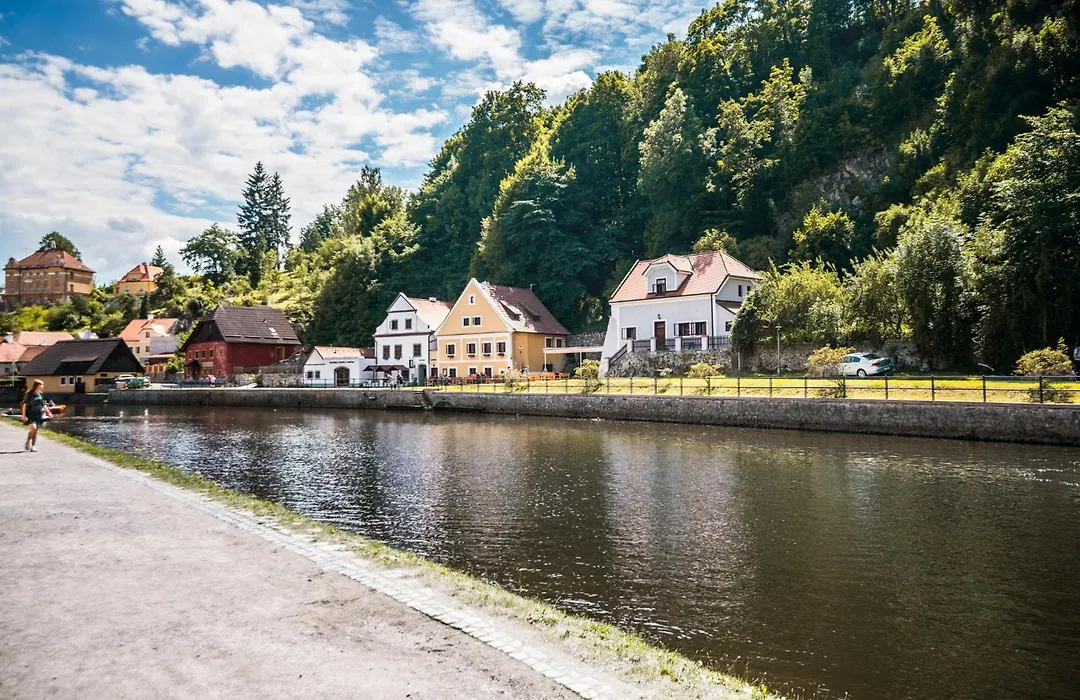 Vltavska Pohadka-1