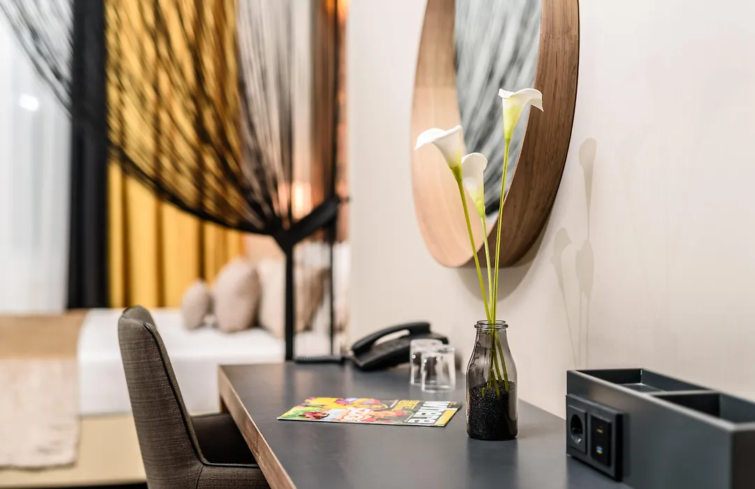 Hotel Moments Budapest By Continental Group-1