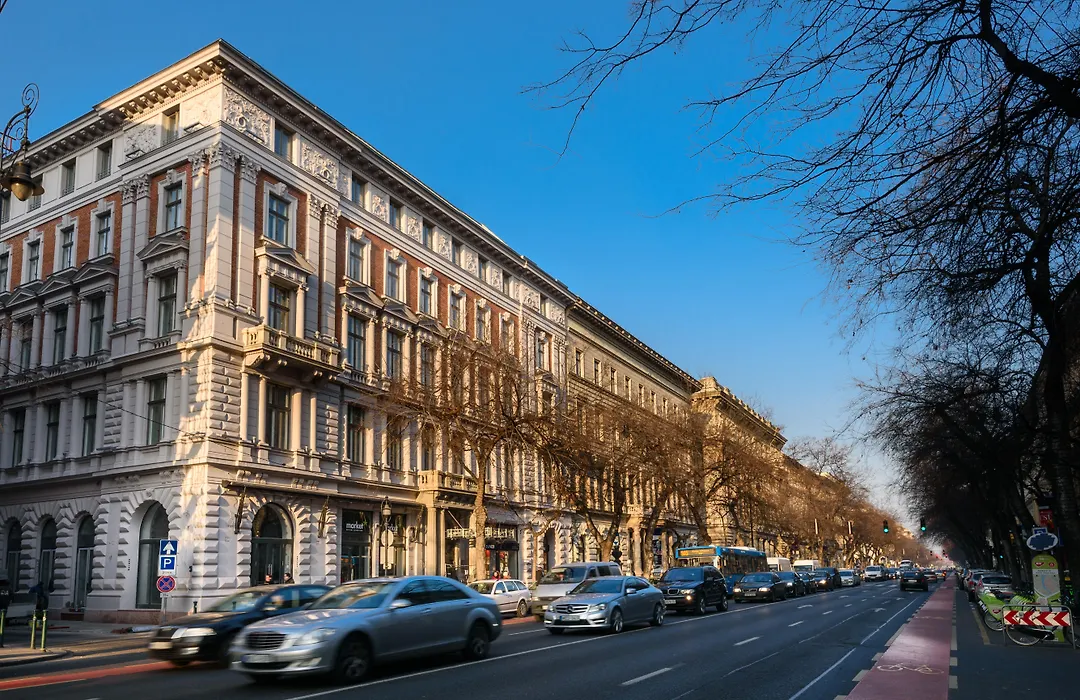 Hotel Moments Budapest By Continental Group-1