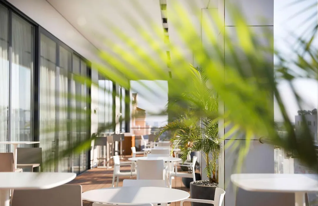 Radisson Blu Hotel, Larnaca-1