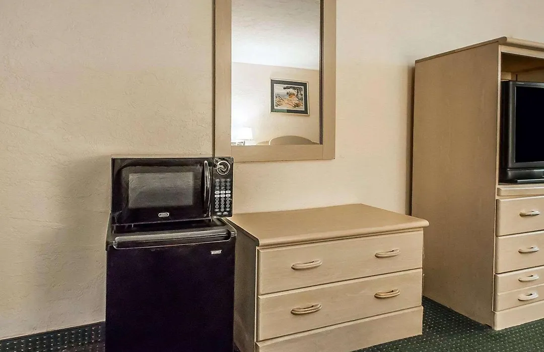 Rodeway Inn Gainesville - University Area-1
