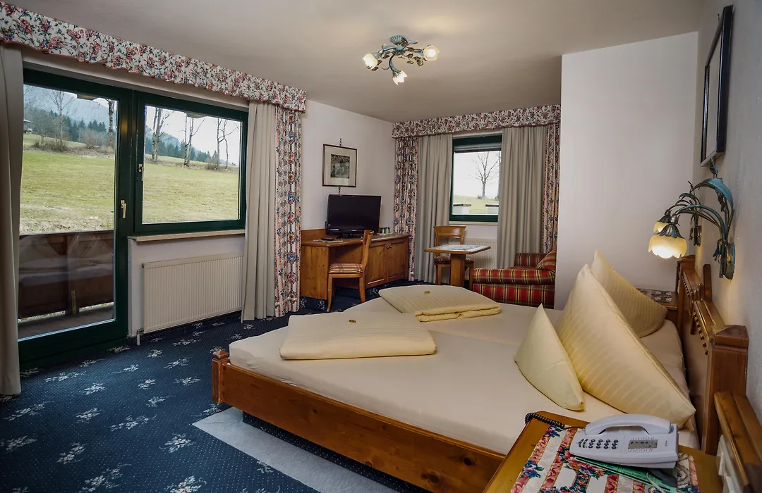 Hotel Alpenschloessl-1