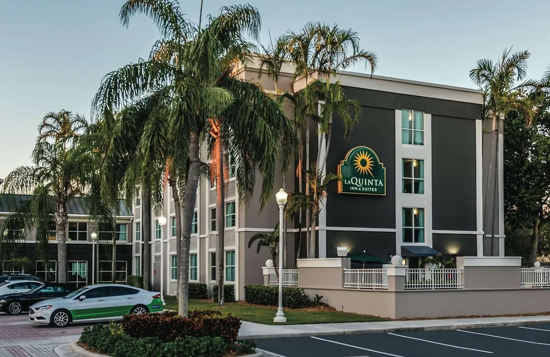 La Quinta By Wyndham Plantation At Sw 6Th St-1