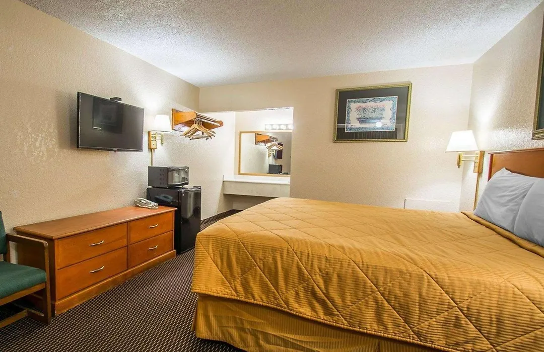 Rodeway Inn Fort Pierce I-95-1
