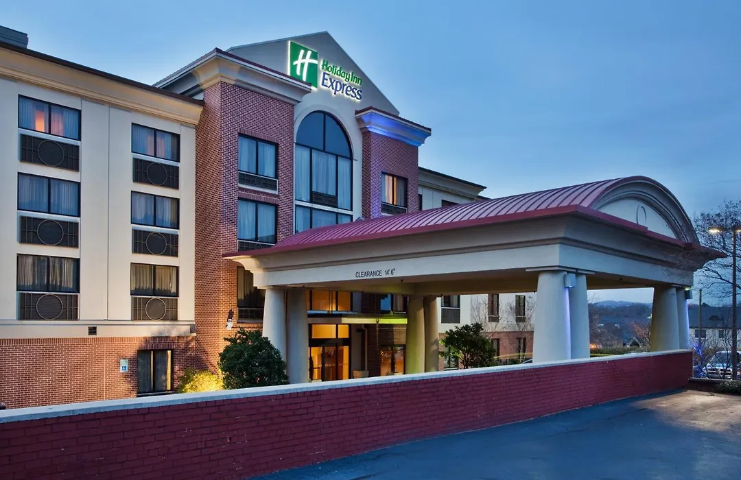 Holiday Inn Express & Suites Greenville-Downtown By Ihg-1