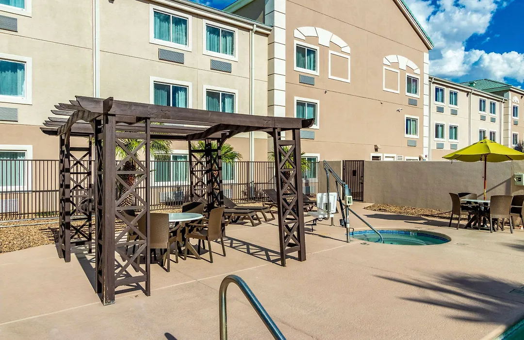 Comfort Inn Tucson Central-1