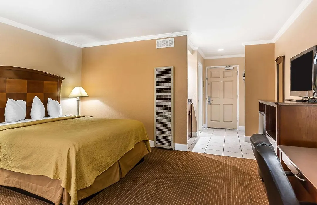 Quality Inn Near Hearst Castle-1