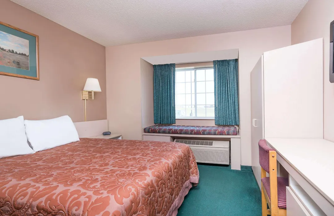 Best Western Red River Lodge Fargo Nd-1