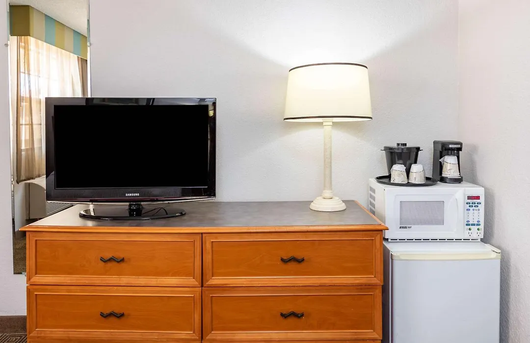 La Quinta Inn By Wyndham El Paso West-1