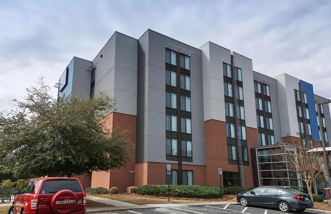 Best Western Plus Augusta North Inn & Suites-1