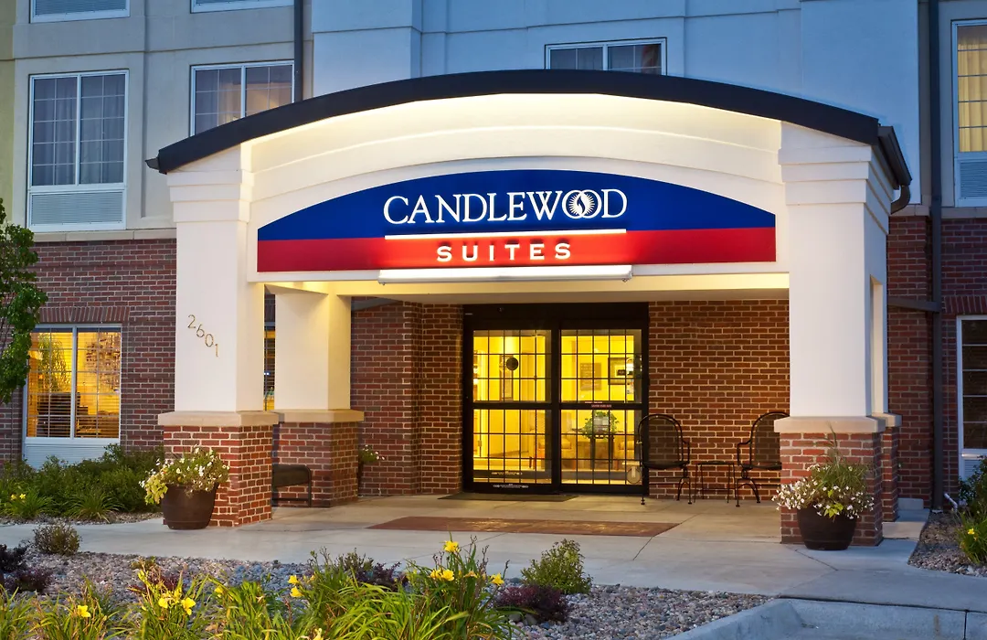 Candlewood Suites Omaha Airport-1