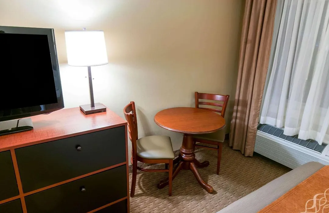 Comfort Inn New Holland Amish Country-1