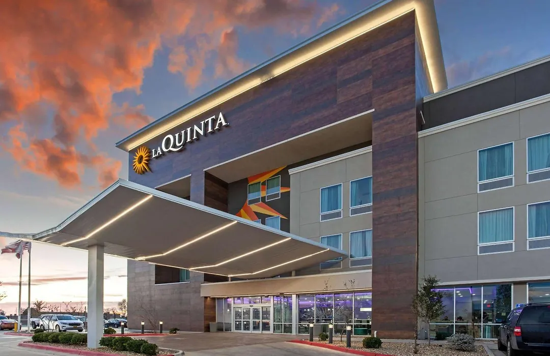 La Quinta By Wyndham Lubbock South-1