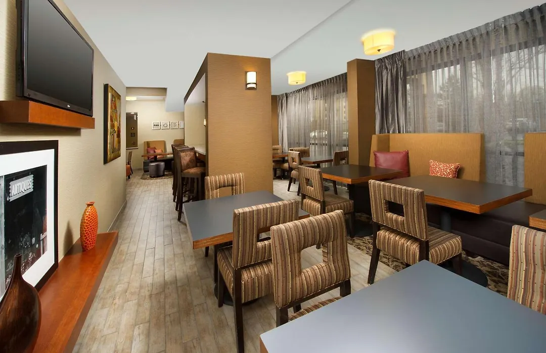 Hampton Inn Rochester Greece-1