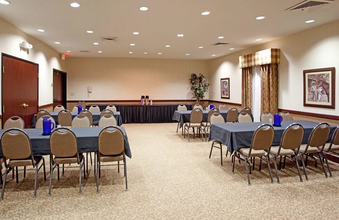 Country Inn & Suites By Radisson, Garden City, Ks-1