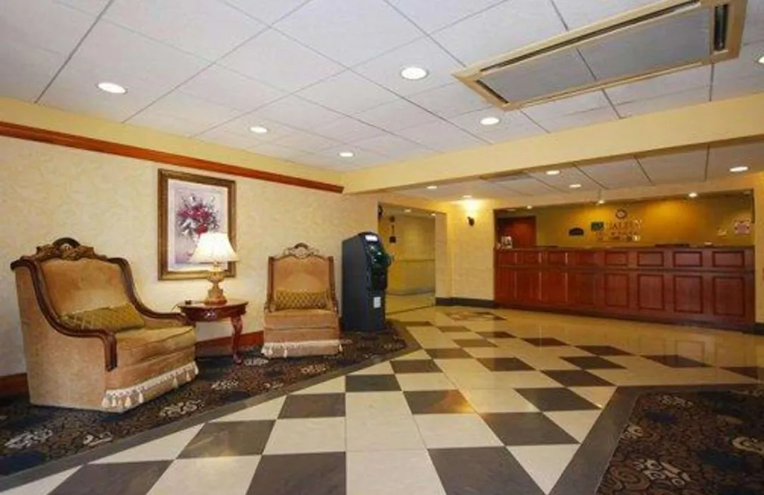 Quality Inn & Suites Bensalem-1