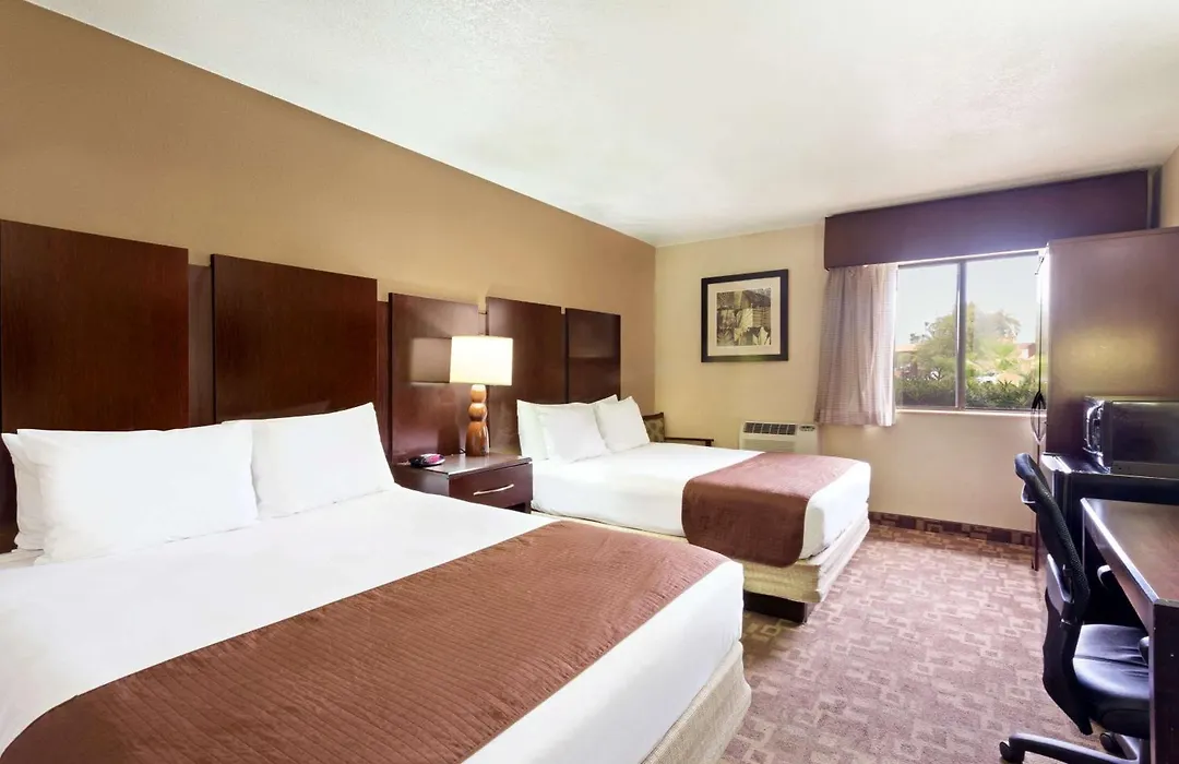 Rodeway Inn & Suites Chandler - Phoenix South I-10-1