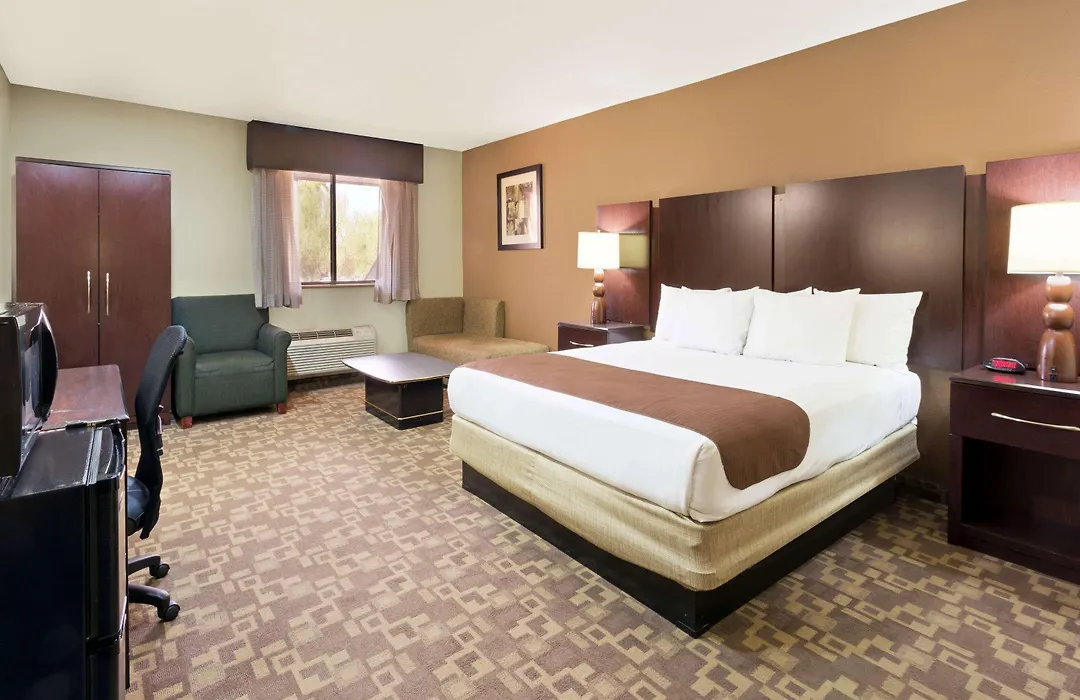 Rodeway Inn & Suites Chandler - Phoenix South I-10-1