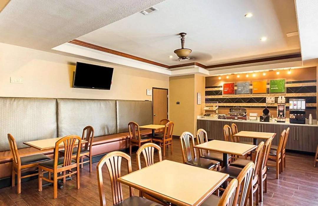 Comfort Suites McAllen Airport&La Plaza Mall-1