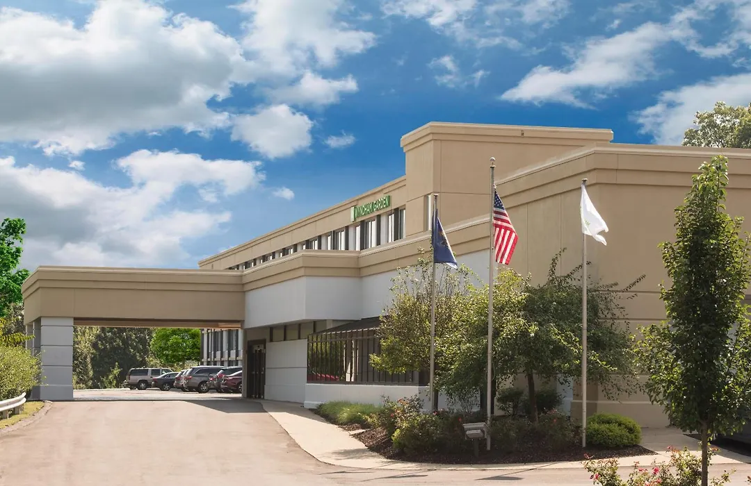 Wyndham Garden Inn Pittsburgh Airport-1