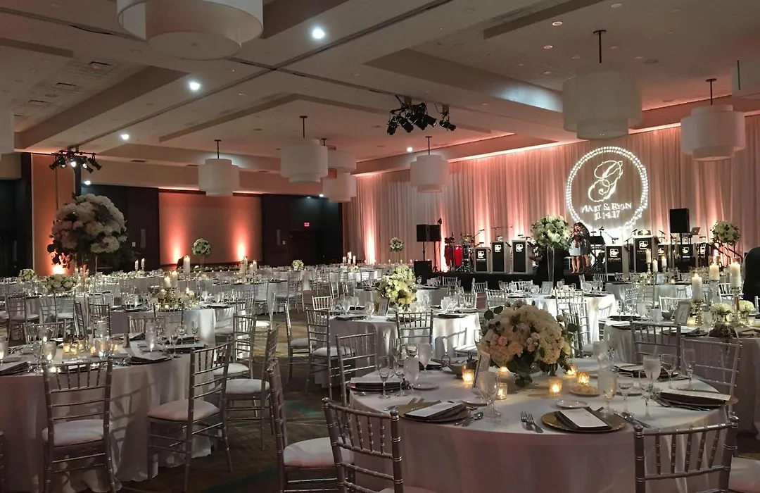 Embassy Suites By Hilton Chicago Naperville-1
