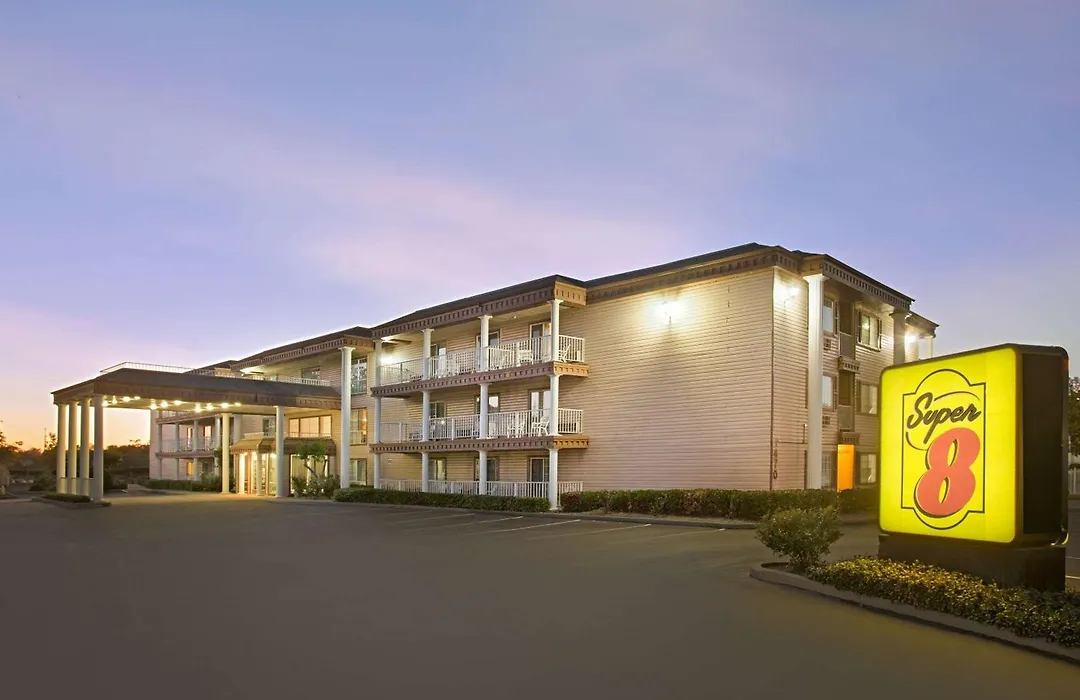 Super 8 By Wyndham Oroville-1