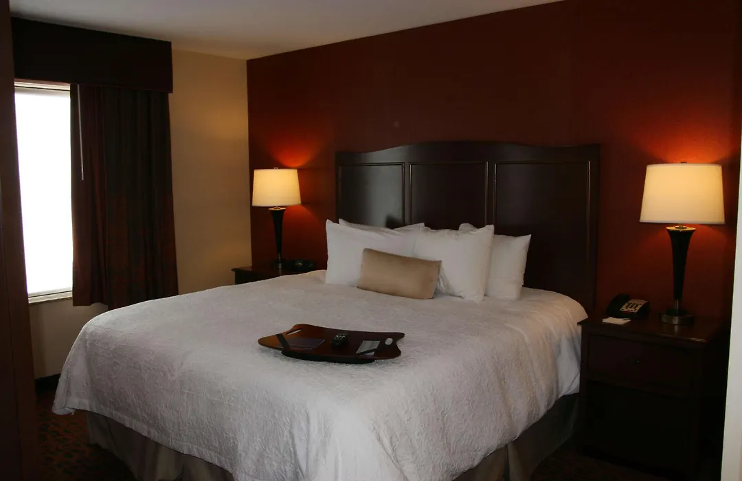 Hampton Inn And Suites Peru-1