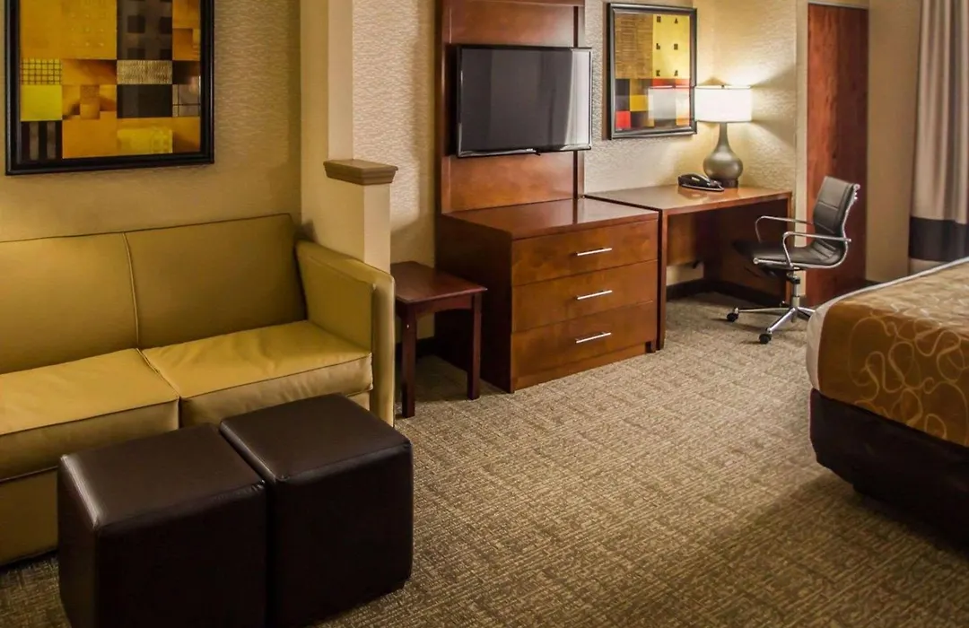 Quality Suites Nyc Gateway-1