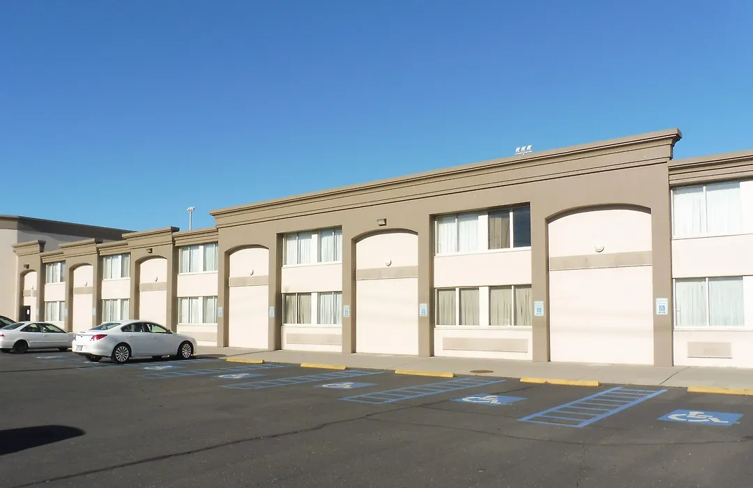 Red Roof Inn Plus Woodbridge - Carteret-1