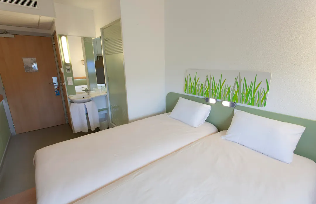 Ibis Budget Cherbourg - La Glacerie-1