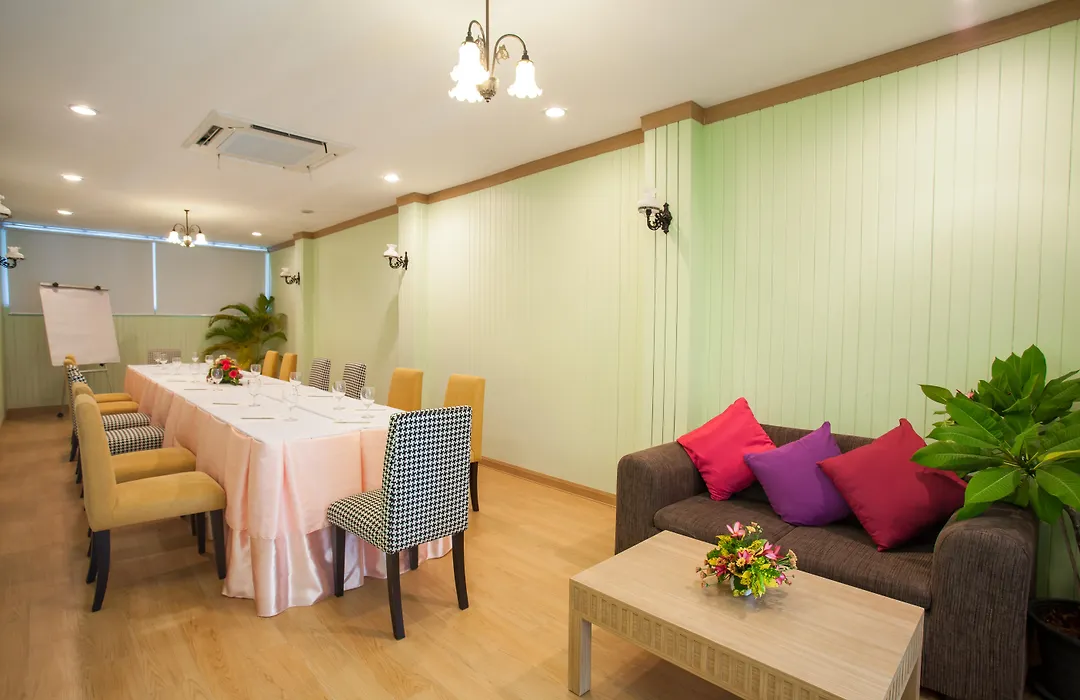 Paradise Hotel Udonthani-1