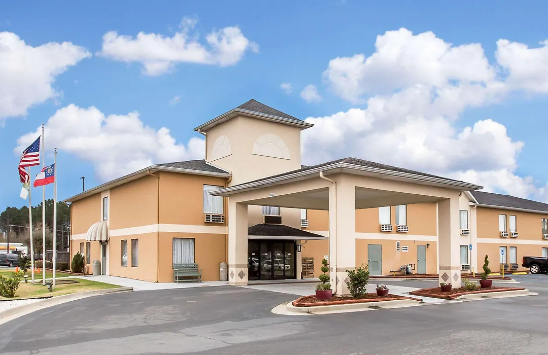 Quality Inn Fitzgerald-1