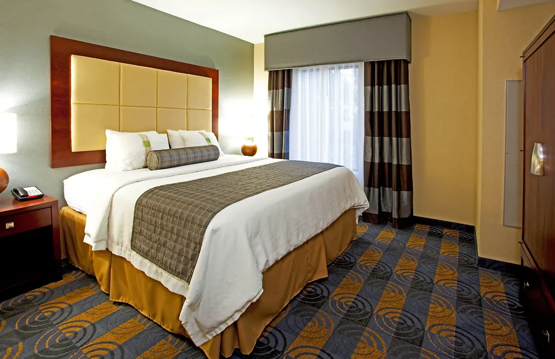 Holiday Inn & Suites Stockbridge Atlanta I-75 By Ihg-1