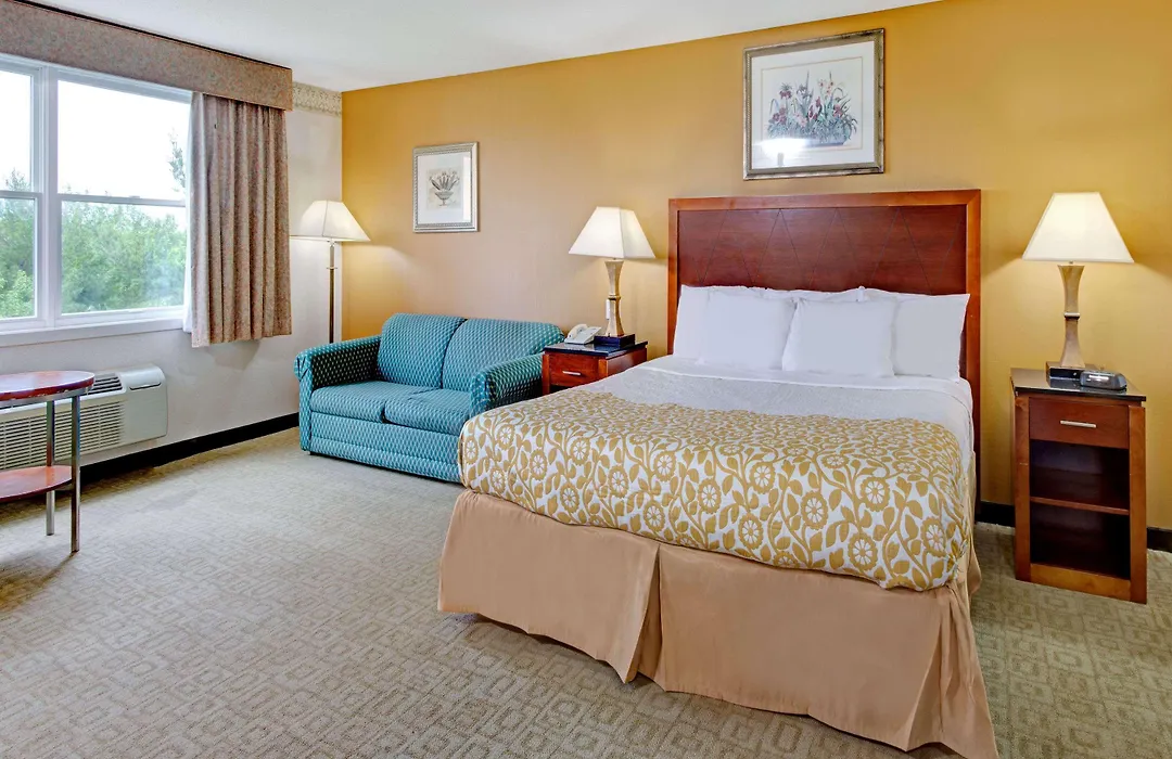 Days Hotel By Wyndham Methuen Ma Conference Center-1