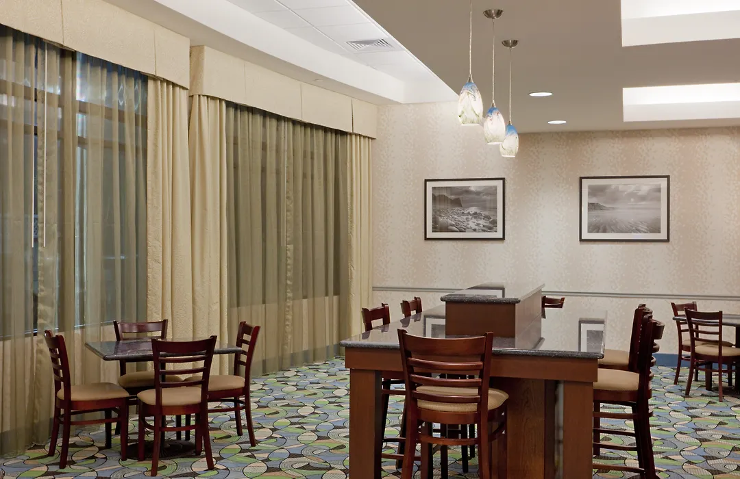Comfort Inn & Suites Plainville-Foxboro-1