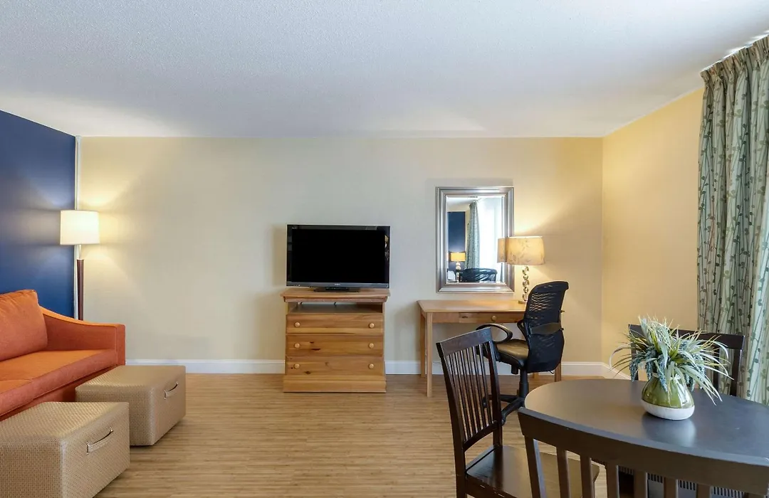 Clarion Hotel Seekonk - Providence-1