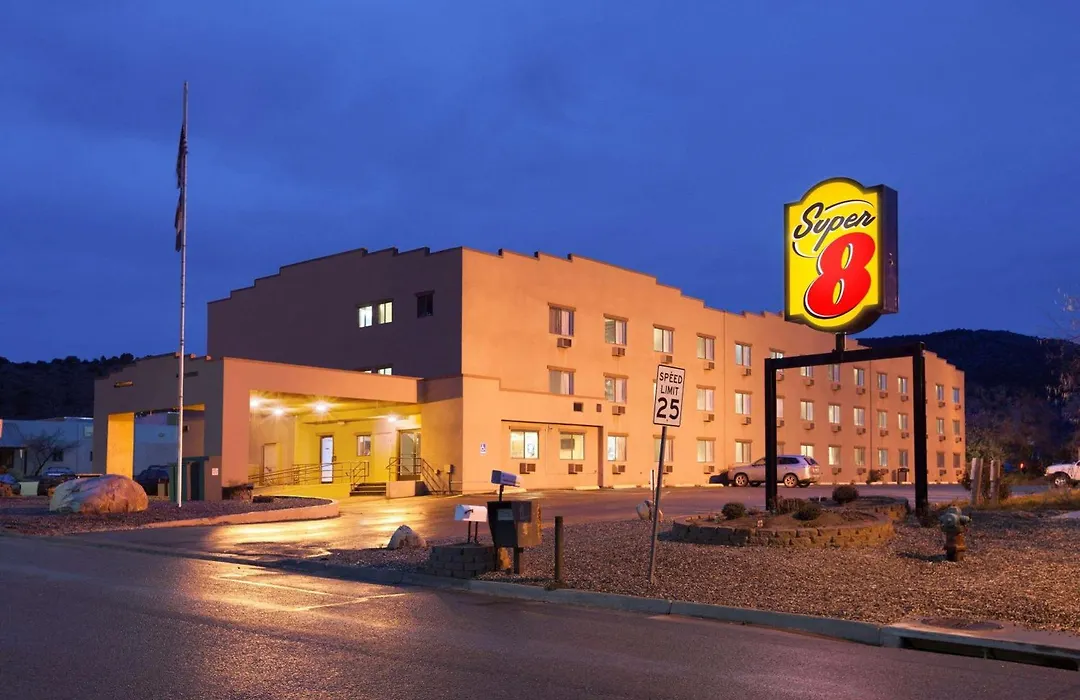 Super 8 By Wyndham Durango-1