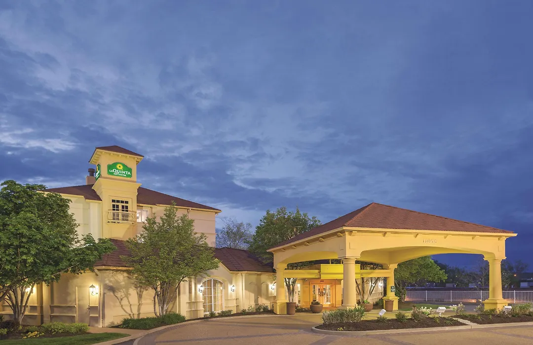 La Quinta By Wyndham St. Louis Westport-1