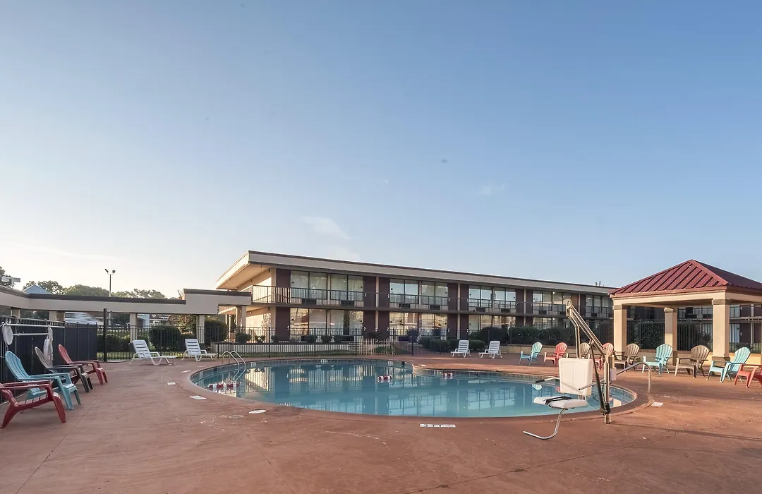 Horizon Inn & Suites-1