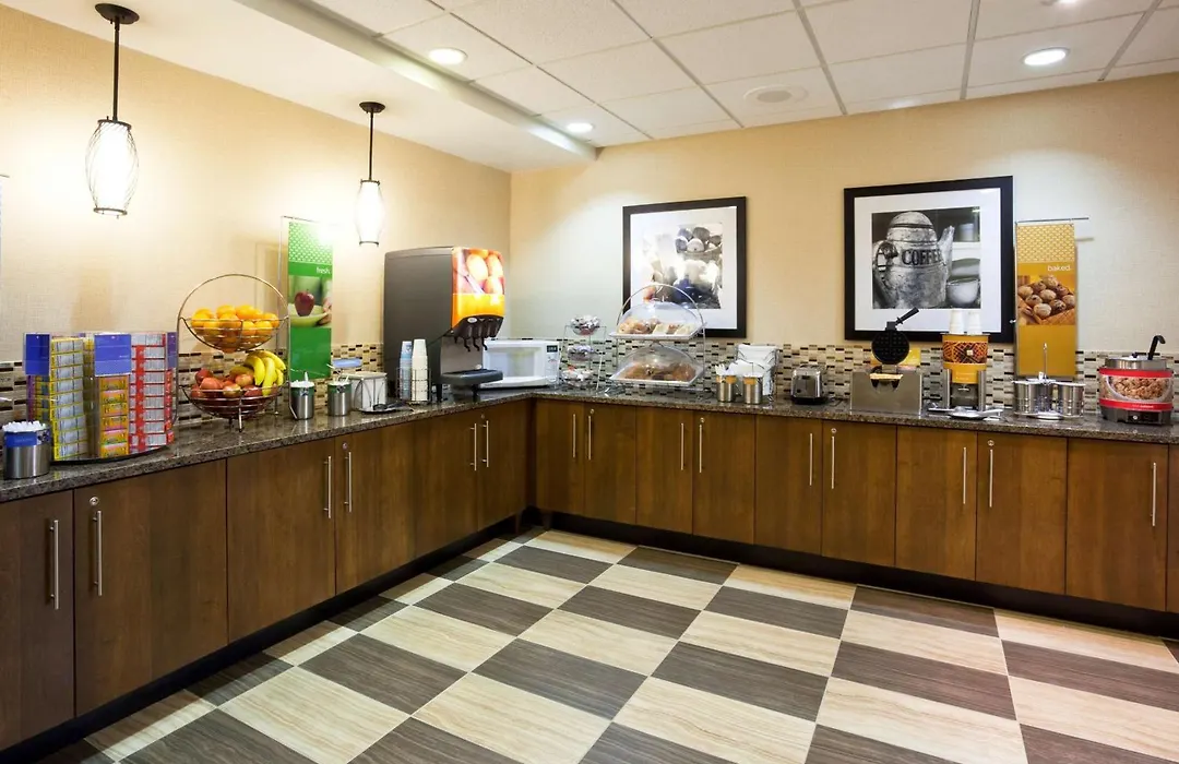 Hampton Inn Rockford-1