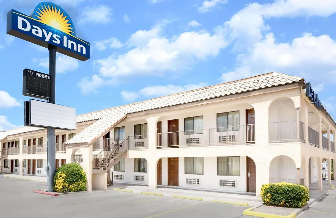 Days Inn By Wyndham Kingman East-1